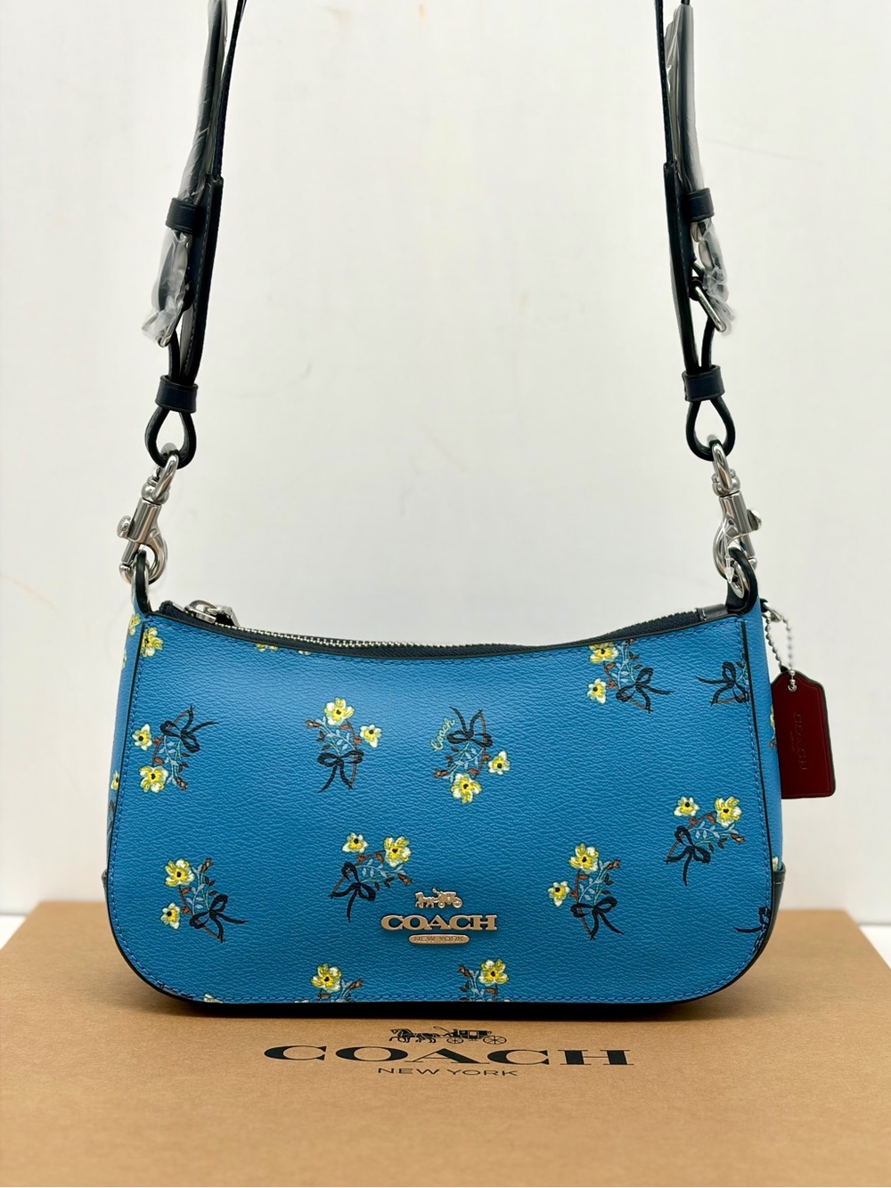 Coach Jes Shoulder Crossbody bag Flower Bow Print Blue Multi